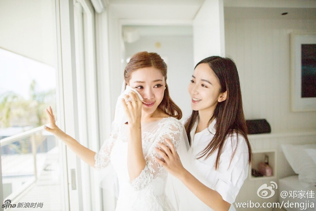 邓家佳婚礼现场浪漫温馨