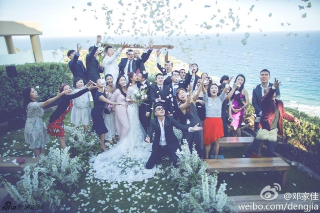 邓家佳婚礼现场浪漫温馨