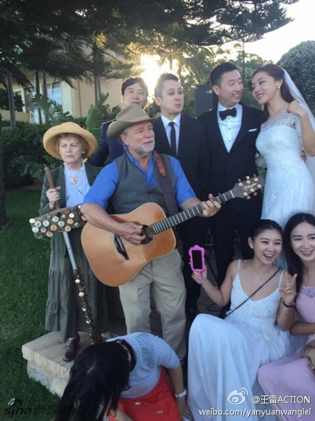 邓家佳婚礼现场浪漫温馨