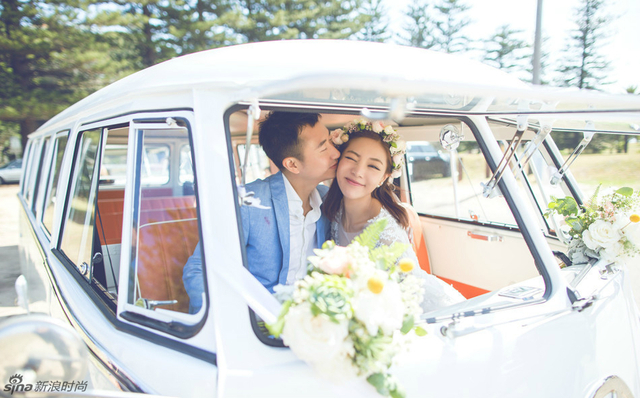 邓家佳婚礼现场浪漫温馨