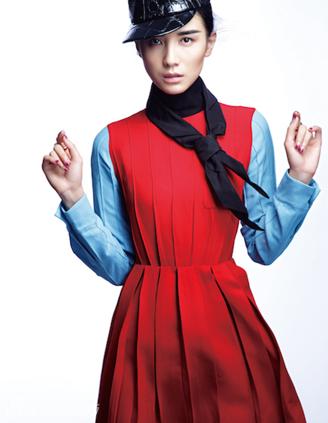 宋佳登《瑞丽先锋》 花帅优雅变幻无一不美