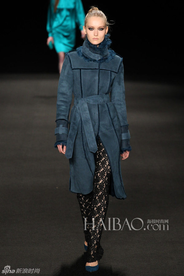 20个2015秋冬Look 教你穿好麂皮单品！