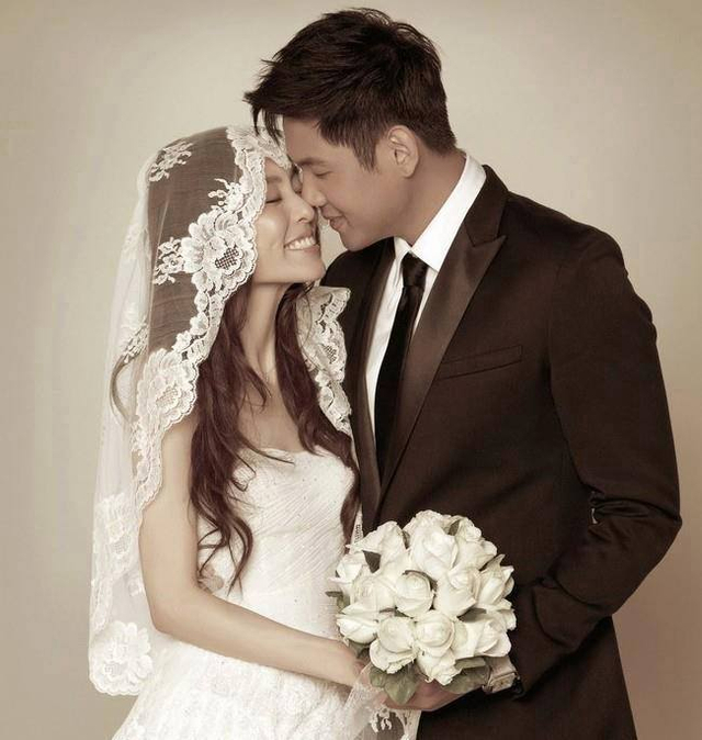 Angelababy曝光巨钻婚戒 明星