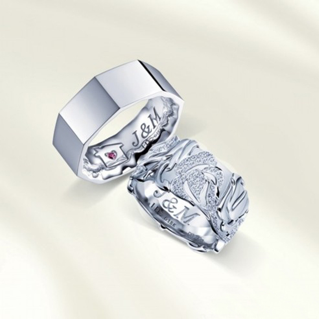 Angelababy曝光巨钻婚戒 明星