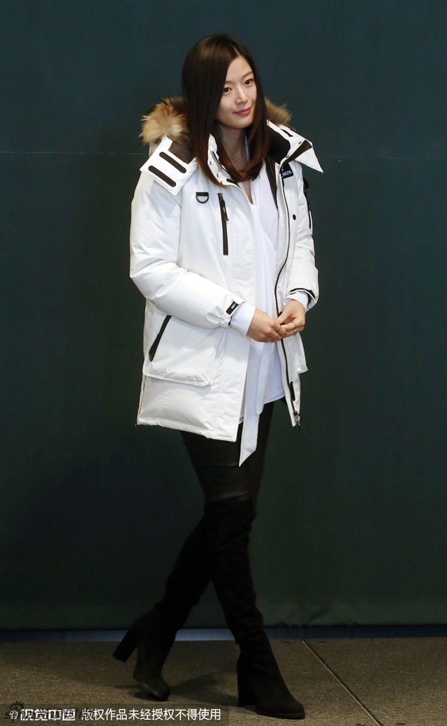 非要等到雪天冻成狗 才想起羽绒服的温暖