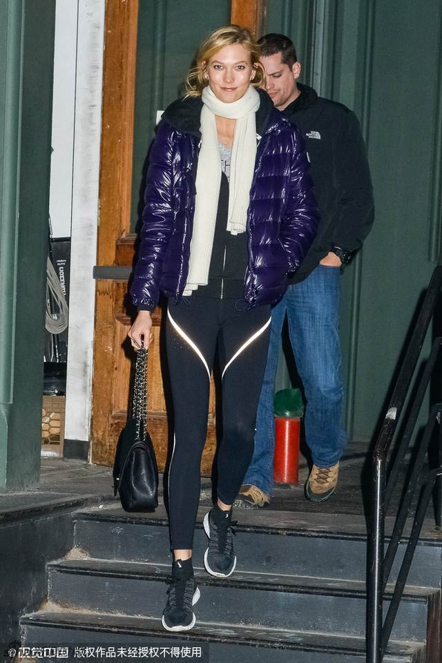 非要等到雪天冻成狗 才想起羽绒服的温暖