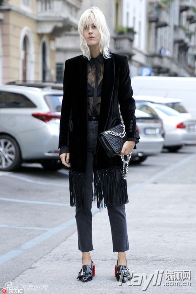 皮草搭配裤子好看还是裙子好看 w640slw.jpg