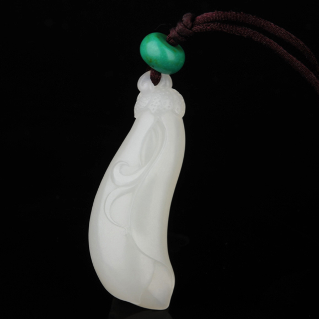 11茄子 材质：新疆和田玉籽料白玉