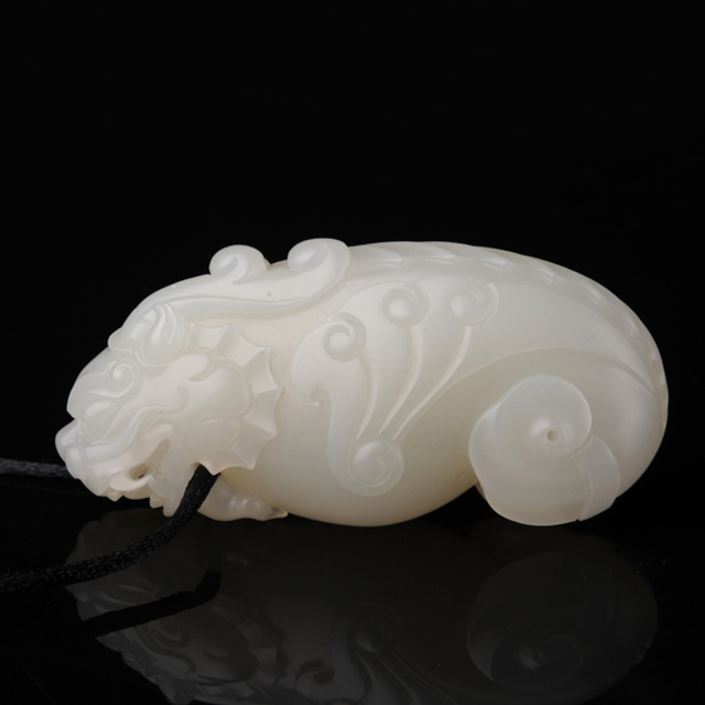 29鱼化龙 材质：新疆和田玉籽料白玉