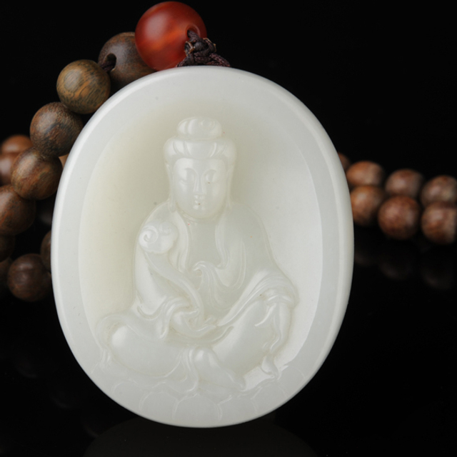 36　持莲观音　材质：新疆和田玉籽料白玉