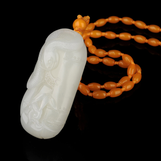 76生肖蛇 材质：新疆和田玉籽料白玉 无底价