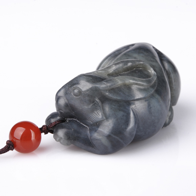 87生肖兔 新疆和田玉籽料青花  无底价