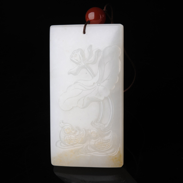 113鸳鸯藕荷 材质：新疆和田玉籽料白玉