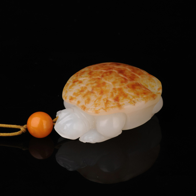 128 乌龟　材质：新疆和田玉籽料白玉