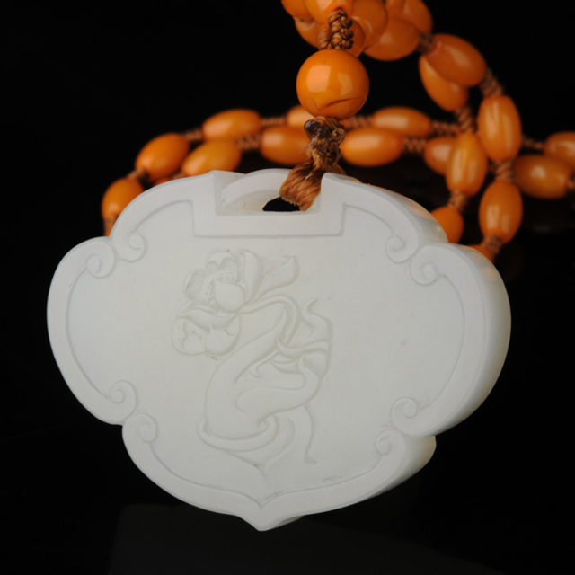 129　花开见佛　材质：新疆和田玉籽料白玉