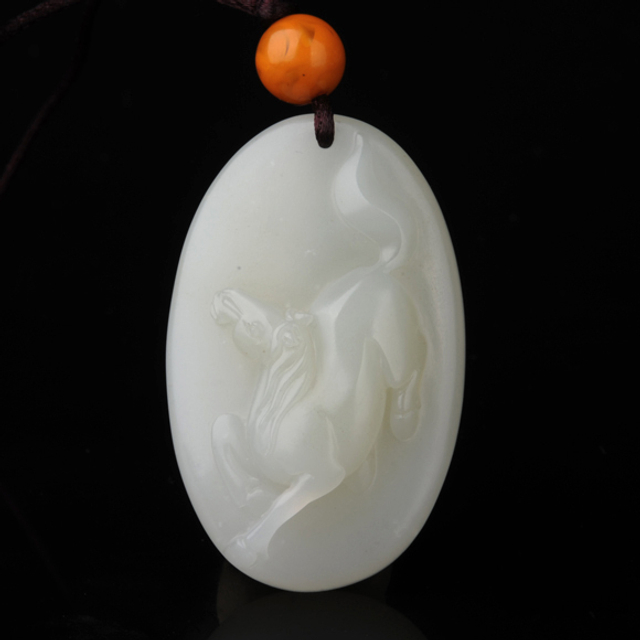 130　马　材质：新疆和田玉籽料白玉　