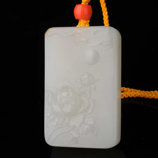 200　花好月圆　材质：新疆和田玉籽料白玉玉