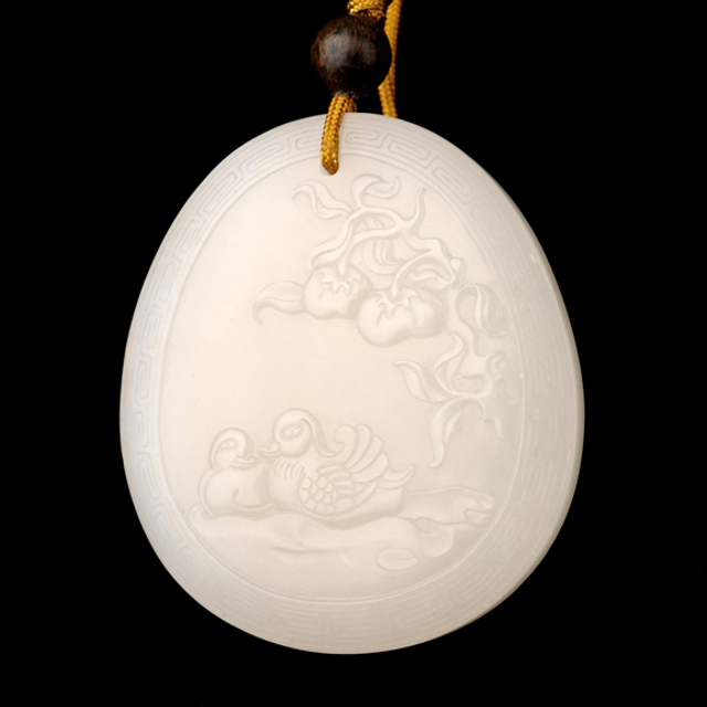 54喜结良缘 新疆和田玉籽料白玉 RMB：20,000