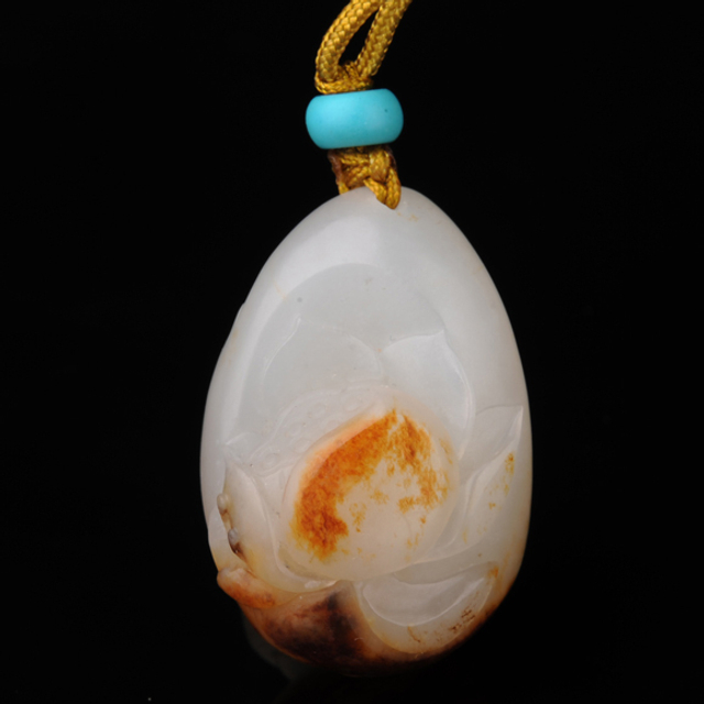 260 荷花　材质：新疆和田玉籽料 40,000