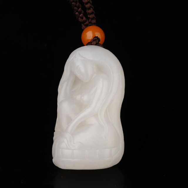 291　裸女 新疆和田玉籽料白玉  RMB：25,000