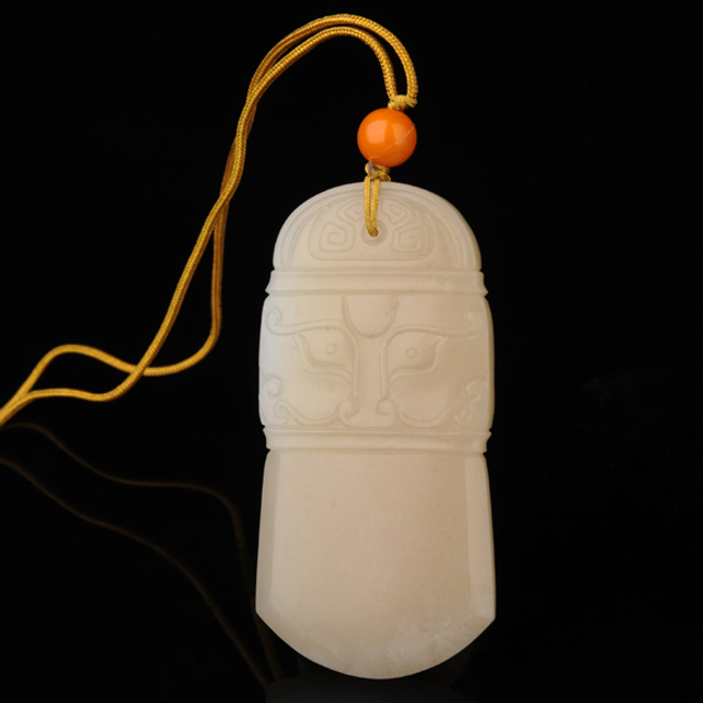 293　斧头牌 新疆和田玉籽料 RMB：20,000