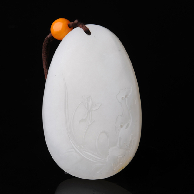 202 兰花牌  和田玉籽料白玉  RMB25,000
