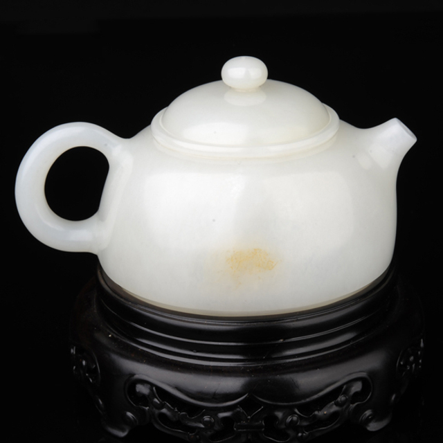 221 白玉素壶 和田籽料白玉 RMB1,600,000
