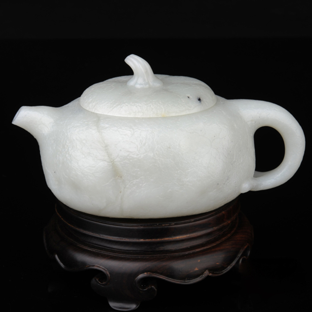 222 供春壶 和田玉籽料白玉RMB300,000