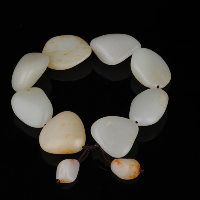 278手串 和田玉籽料白玉 RMB：30,000