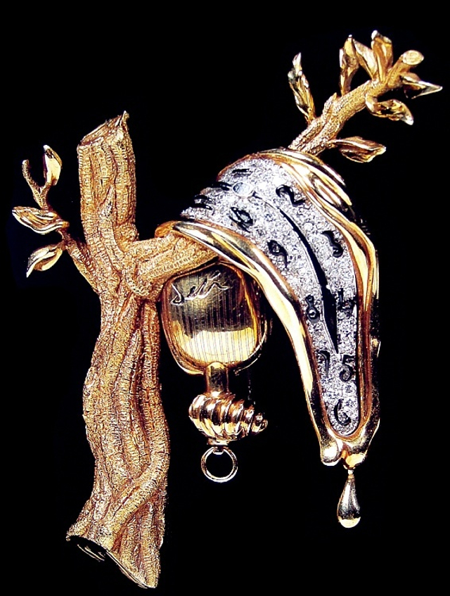 达利设计的超现实主义珠宝