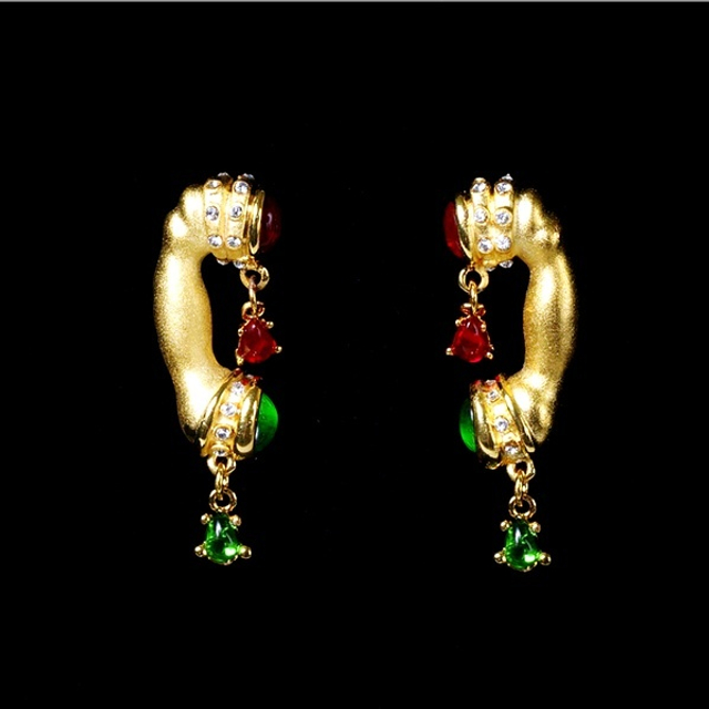 达利设计的超现实主义珠宝