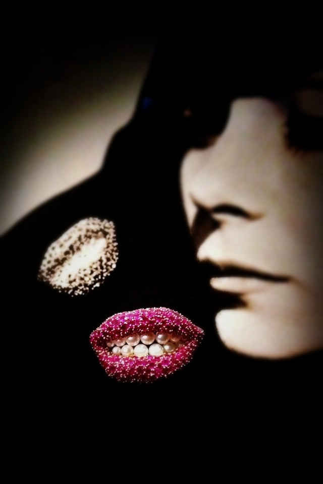 达利设计的超现实主义珠宝