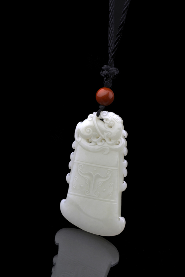 5053 和田玉府上有龙挂件