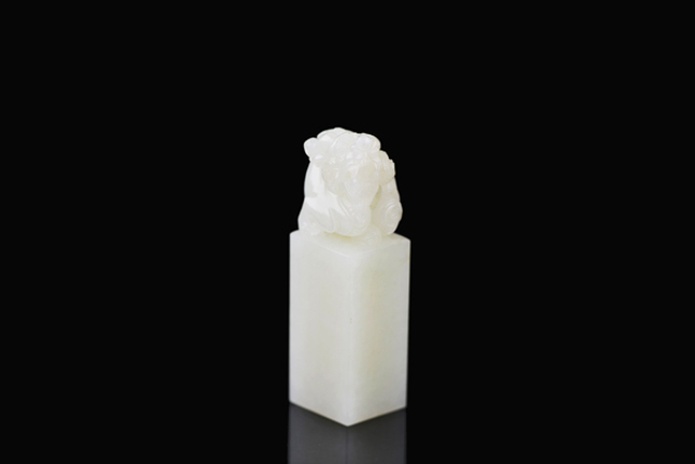 5091 和田玉貔貅钮章料