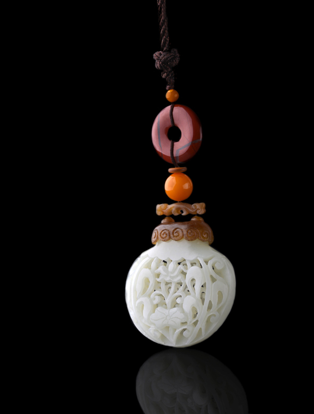 5190 和田玉香囊