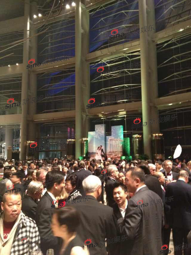 李小鹏和好友聊天