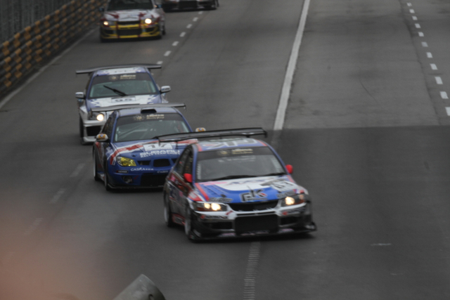 韩寒发车后紧随杆位领跑者