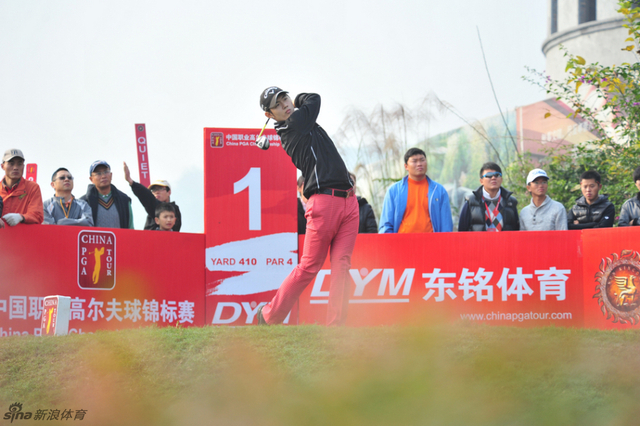 亚军park jun sub 开球