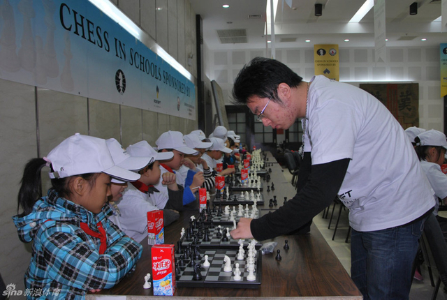 胡兮出战车轮战