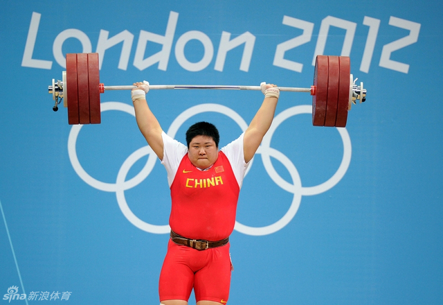 周璐璐 举重