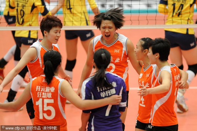 浙江女排尽情庆祝