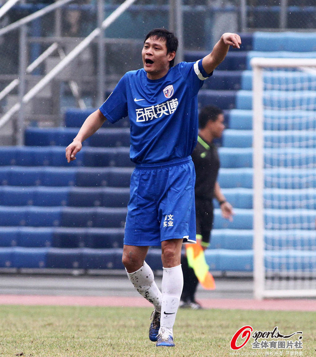 范志毅指挥队友