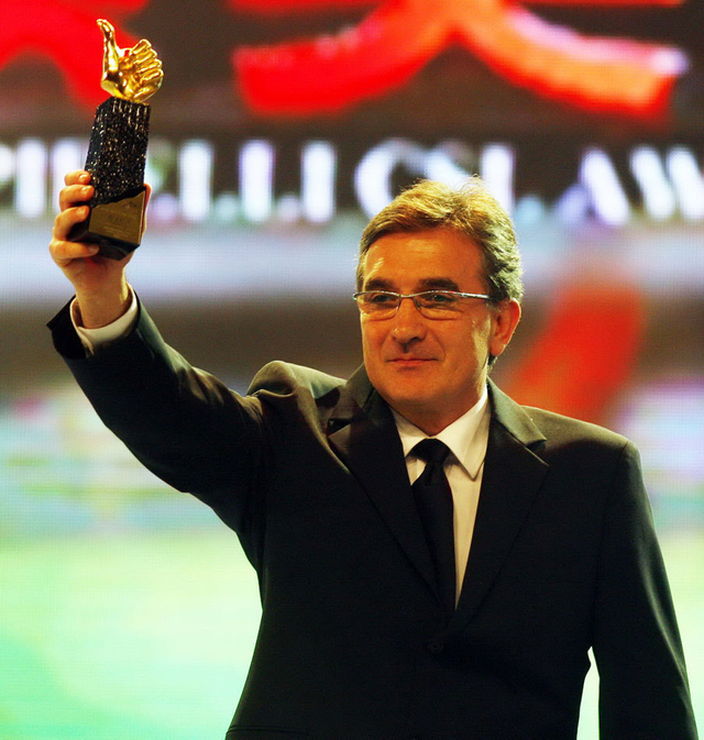 伊万获得2010年中超最佳教练奖