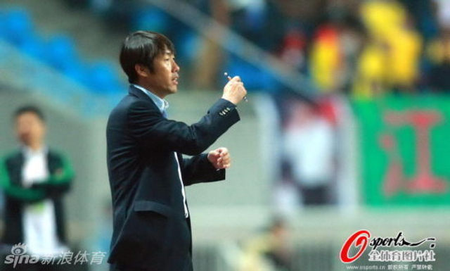 执教首场对阵杭州绿城