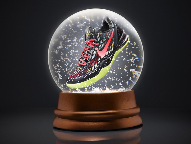 KOBE 8 SYSTEM 圣诞配色.