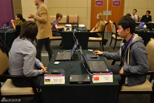 王皓出战盲棋赛