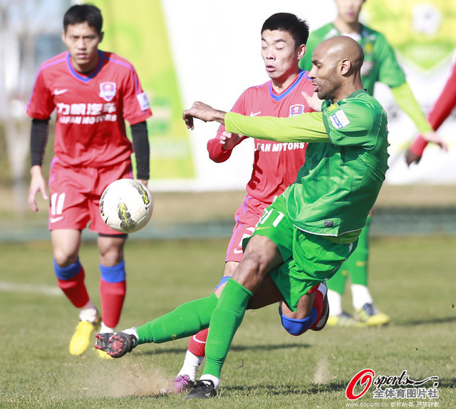 卡努特展示控球能力