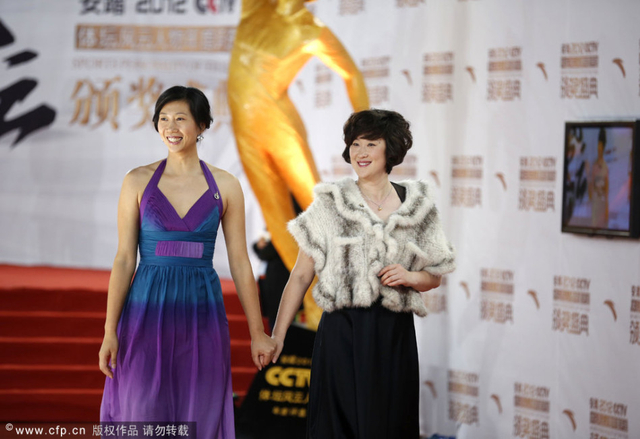 李珊和宋妮娜携手登场