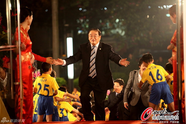 韦迪参加2012中超颁奖典礼