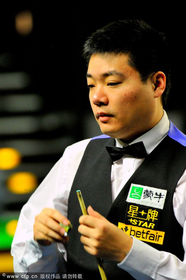 丁俊晖观察局势